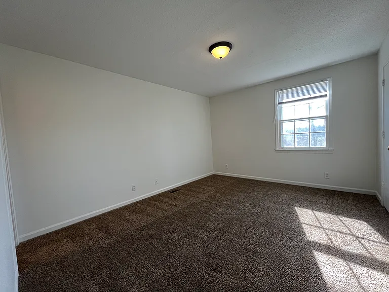 604 Fairfield Dr #A — Photo 18