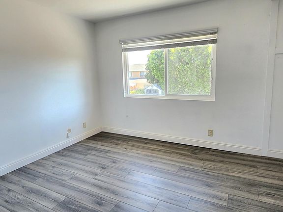 4th image of 23074 Enadia Way