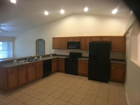 4th image of 4029 SW 6th Ave