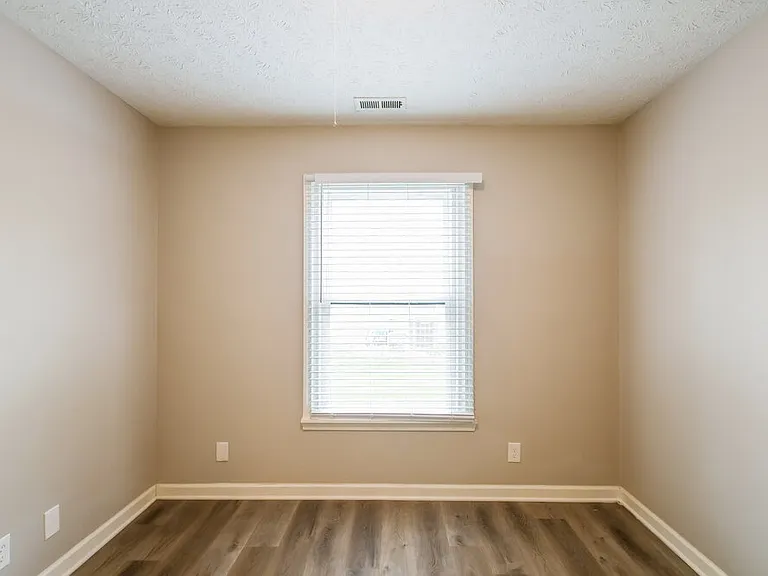 5453 Vicksburg Dr — Photo 13