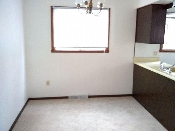 2nd image of 3120 W Thurston Ave