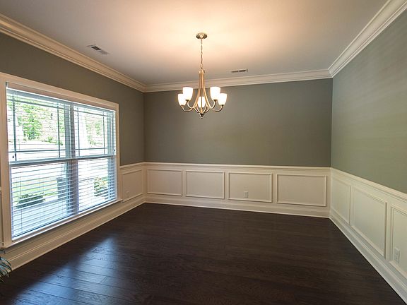 3rd image of 1224 Bridgeview Dr #33