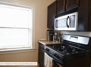 1812 E Belleview Pl APT 4, Milwaukee, WI 53211