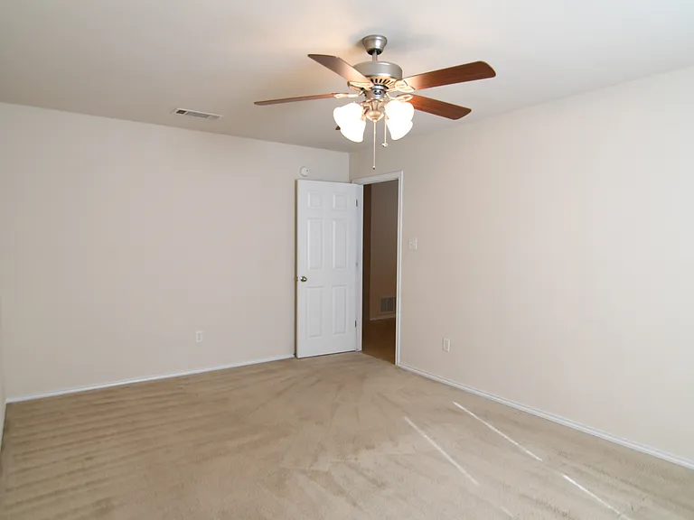 7207 Freedom Dr — Photo 11