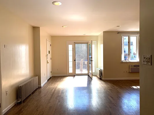 Rented by Compass | media 18