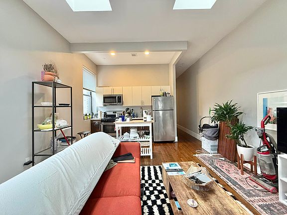 4th image of 70 Kosciuszko St APT 2E