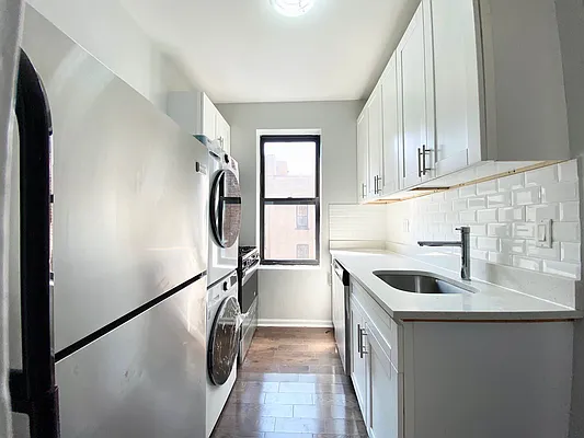 Rented by Bruma Realty LLC | media 11