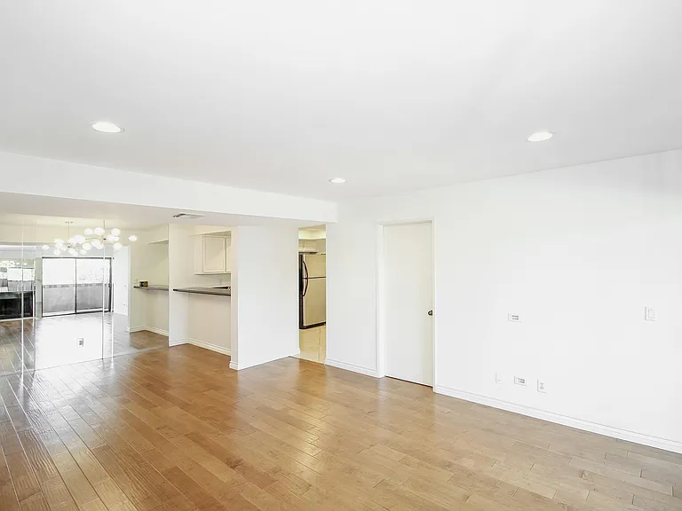 601 E California Blvd #204 — Photo 7