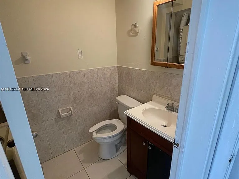 5305 NW 27th St #6C — Photo 12