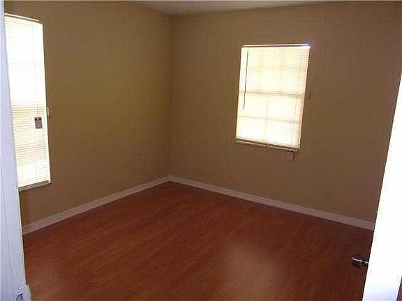 4th image of 610 13th St