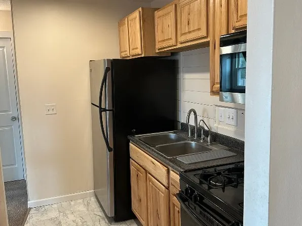 201 Evergreen St APT 2-1C, Vestal, NY 13850