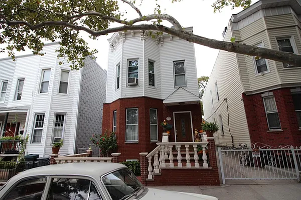 Rented by Corcoran | media 29