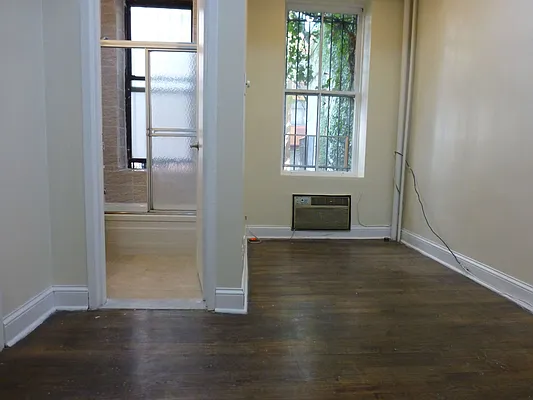 Rented by Charie Properties LLC | media 32