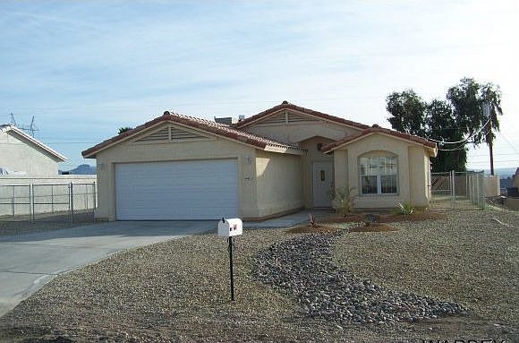 1st image of 611 Aquamarine Dr