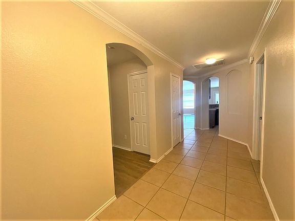 3rd image of 400 Peaceful Haven Way