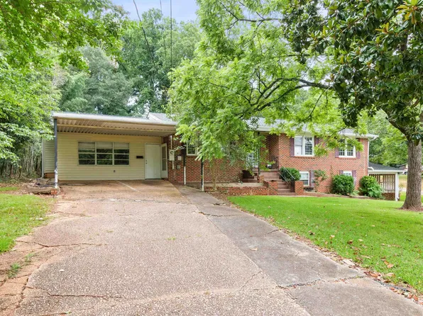 3811 26th Ave E, Tuscaloosa, AL 35405