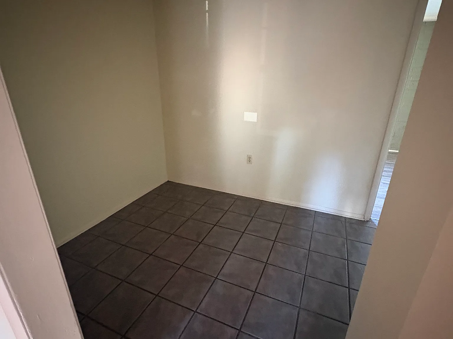 1 bed, $525 — Photo 2