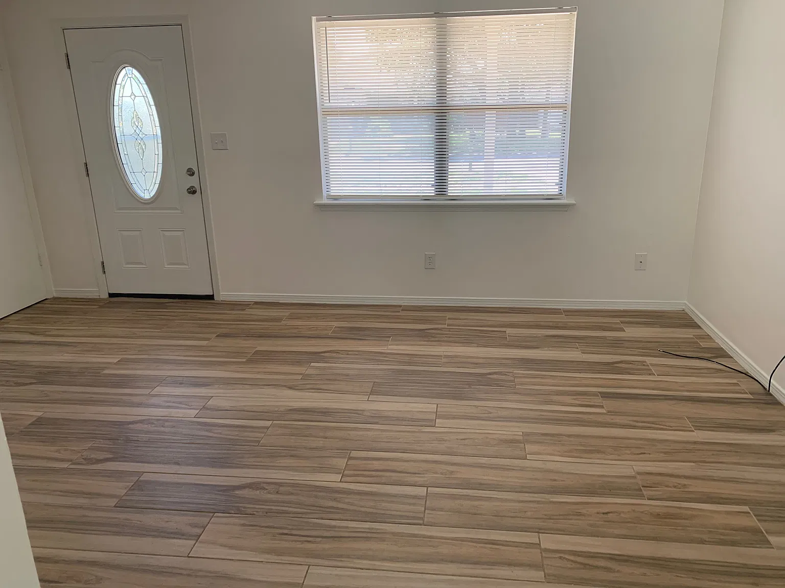 3 bed, 1125 sqft, $1,700 — Photo 3