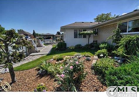 Beautiful Landscaping.jpg
