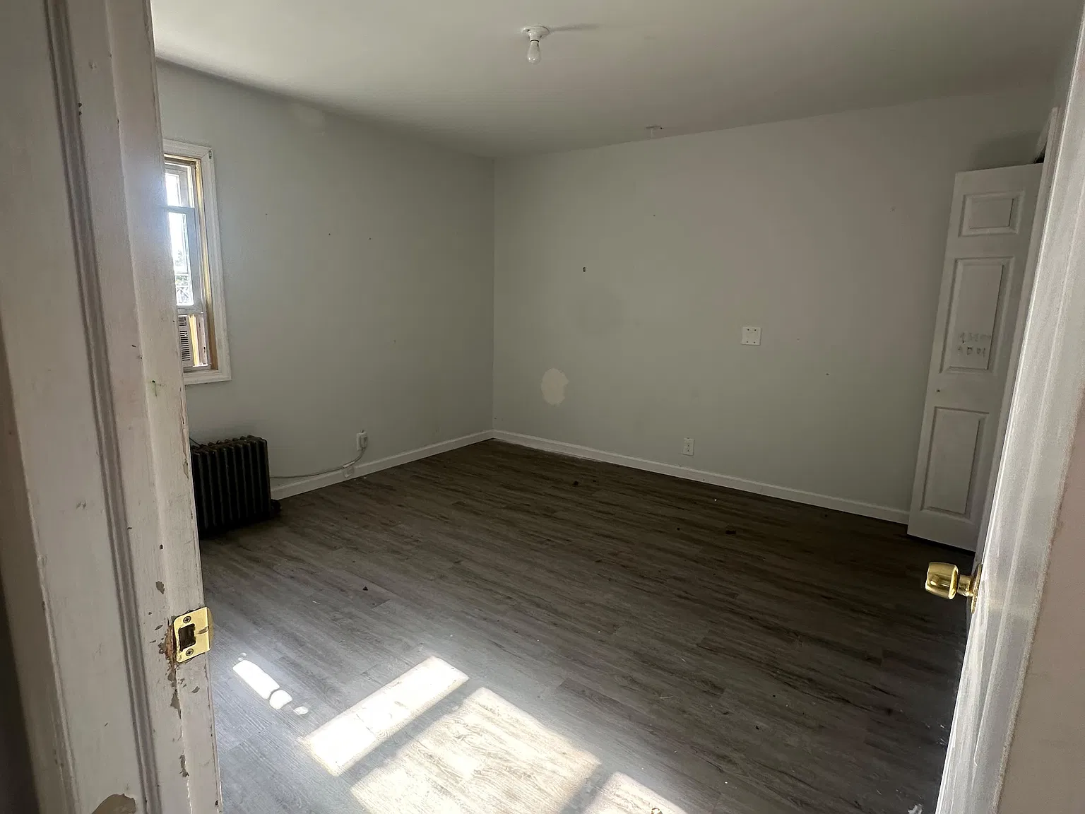 3 bed, $2,375 — Photo 2