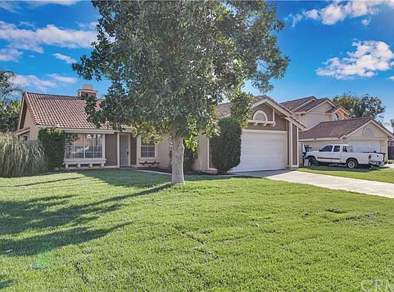 3rd image of 2631 Jeffery Cir