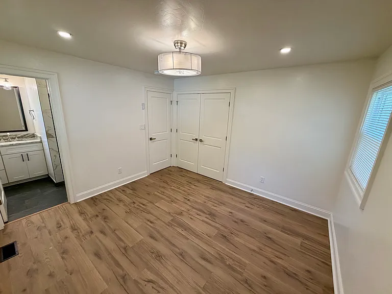 329 Ronald Dr — Photo 13