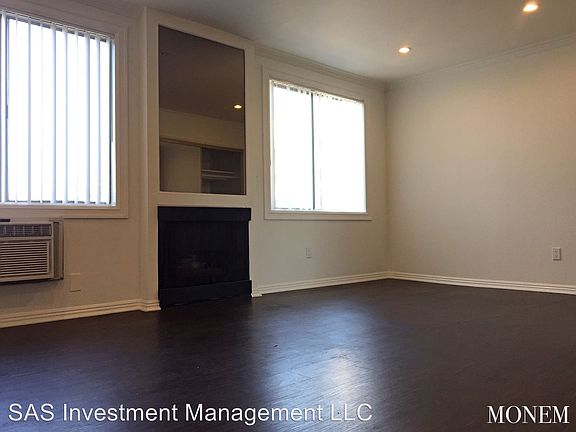 5th image of 320 S Occidental Blvd APT 109