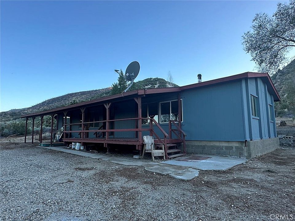 1st image of 2075 Spruce Dr