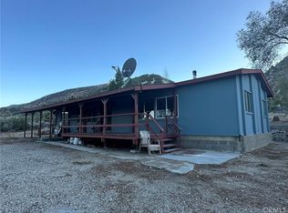 2075 Spruce Dr, Wrightwood, CA 92397