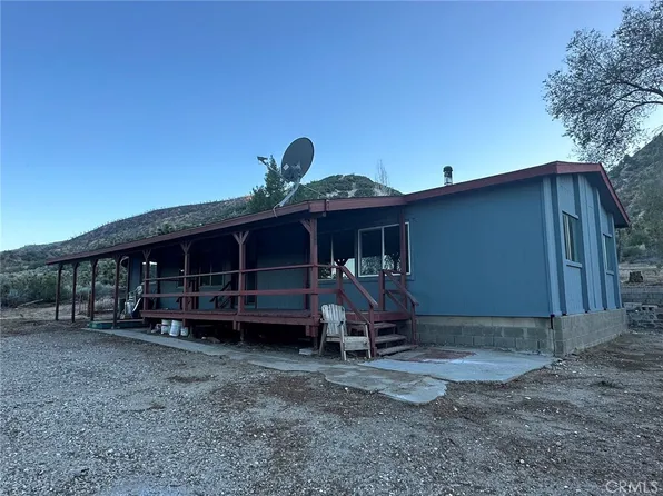 2075 Spruce Dr, Wrightwood, CA 92397