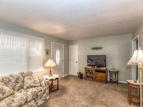 4th image of 1312 Antrim Ln