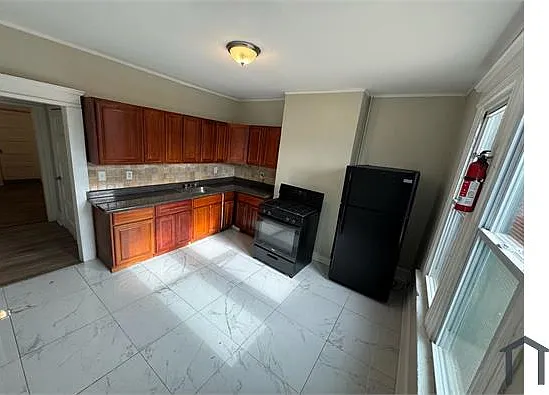 51 Hawkins St #1 — Photo 1