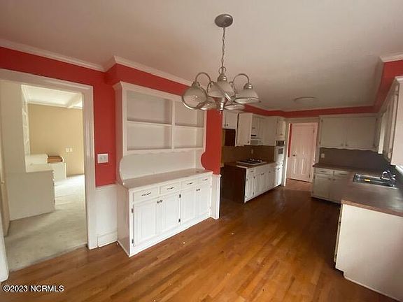 5th image of 746 Fairlane Drive