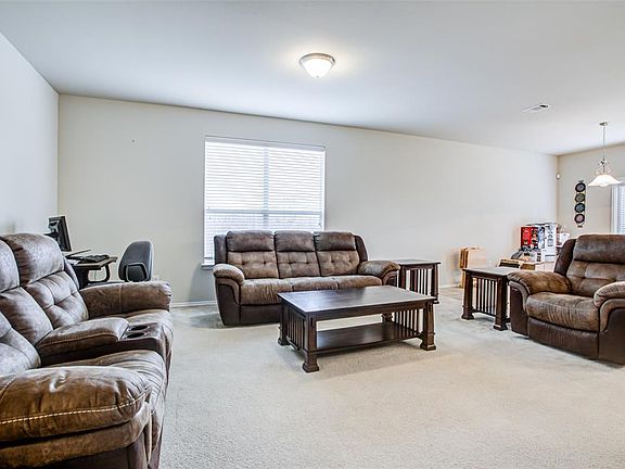 5th image of 8617 Shallow Creek Dr
