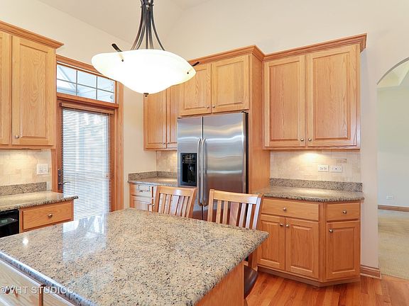 5th image of 2391 Durand Dr