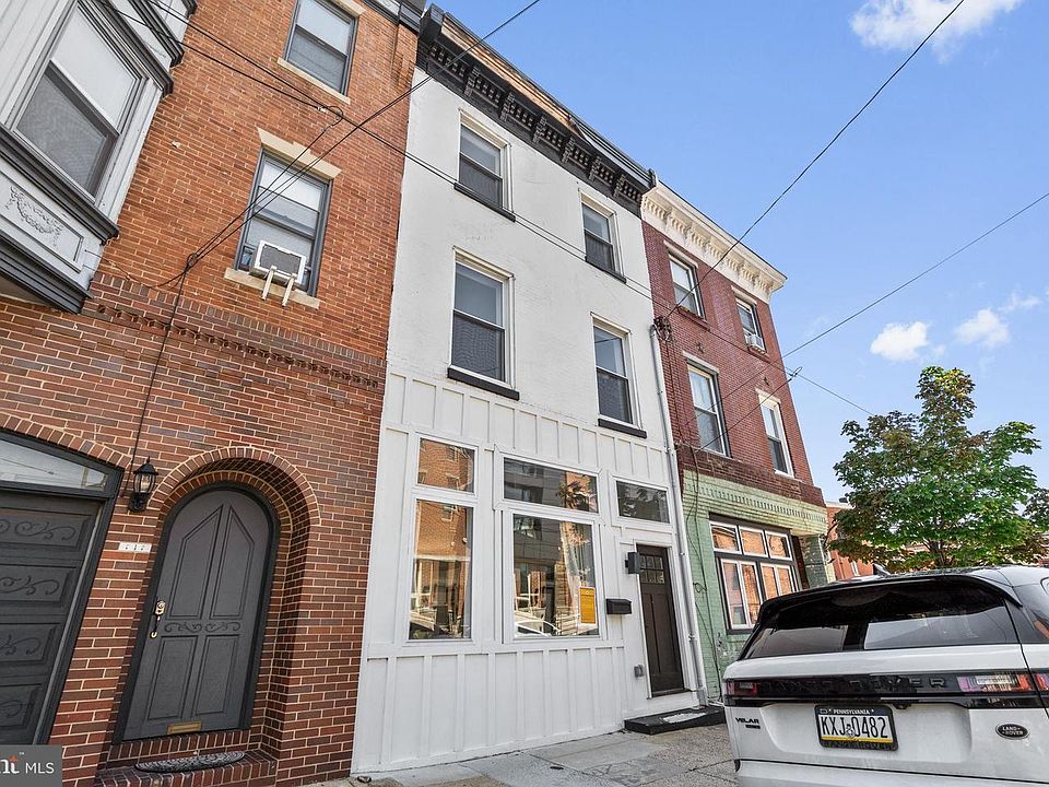 1st image of 715 N 4th St