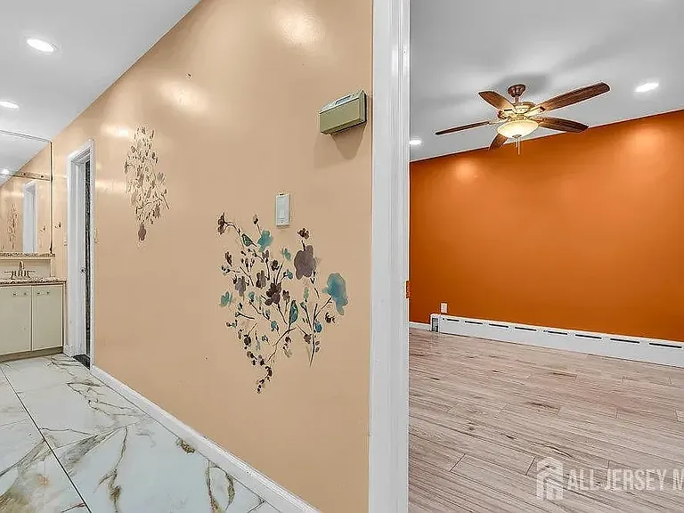 585 Noe Ave — Photo 10