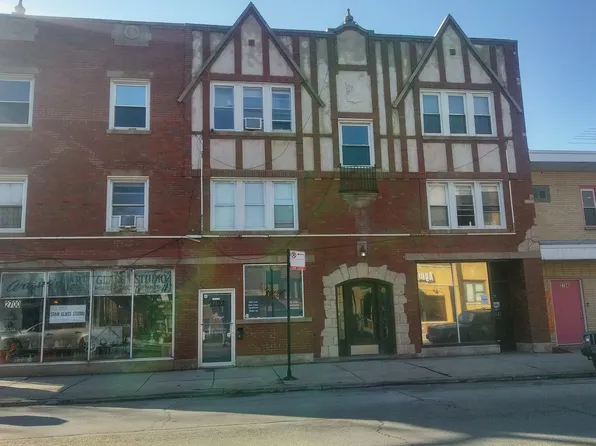 2700 N Laramie Ave #2, Chicago, IL 60639