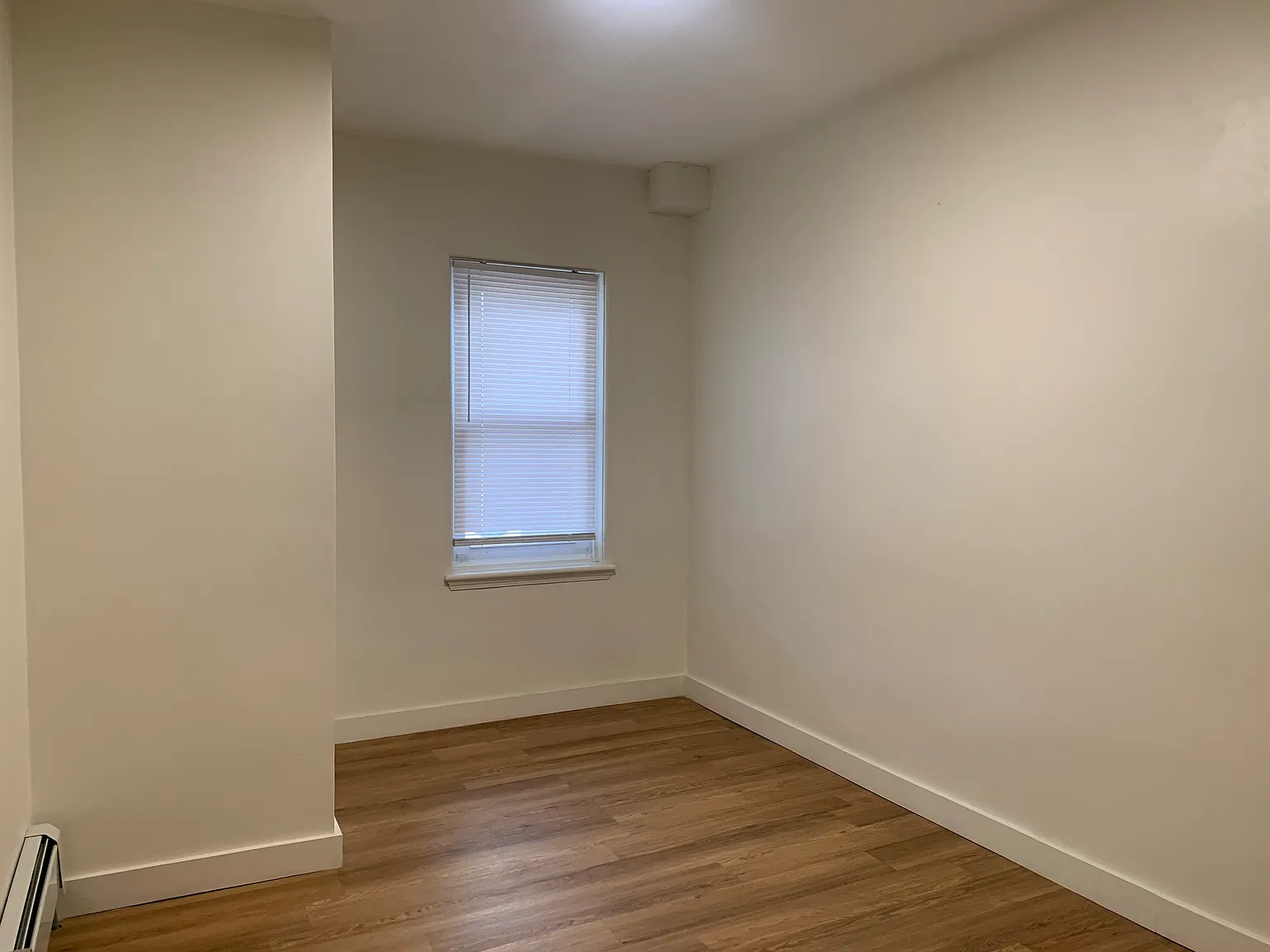 2 bed, $1,200 — Photo 4