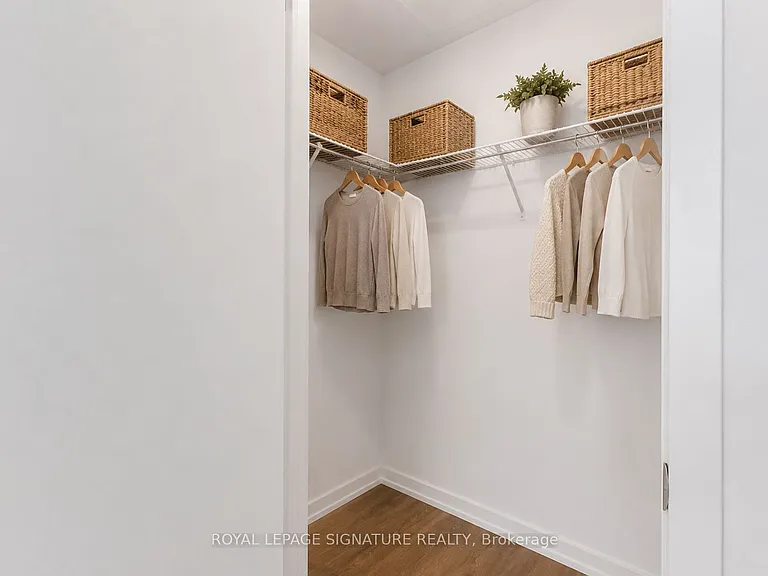 8 Beverley Glen Blvd #228 — Photo 6