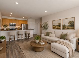 26 New Derby St Unit 205, Salem, MA 01970