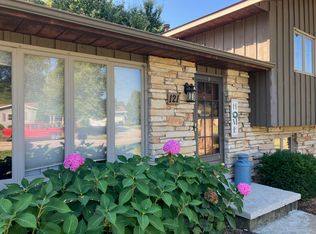 121 Dana Dr, Beaver Dam, WI 53916