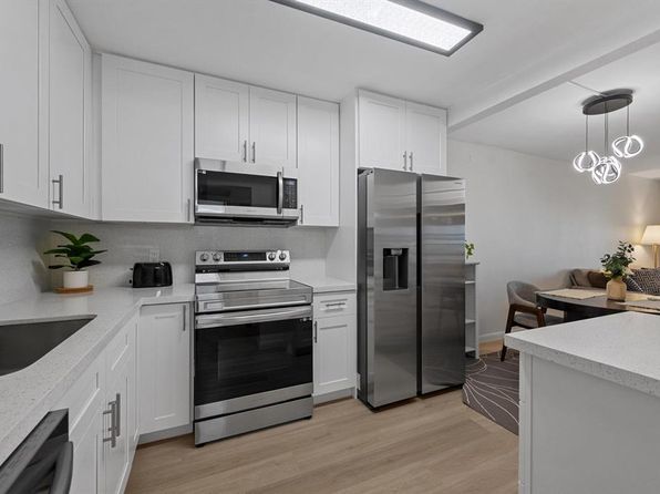 9273 SW 8th St APT 416