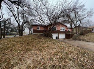 7372 Lathrop Ave, Kansas City, KS 66109