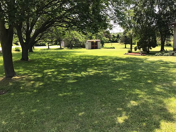 Front yard view east