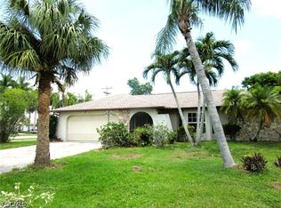 628 SE 19th Ln, Cape Coral, FL 33990