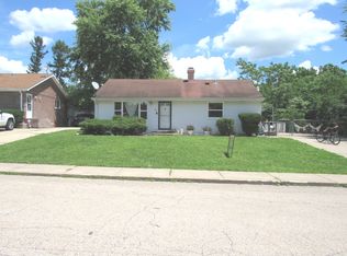 421 Hoover Dr, Carpentersville, IL 60110