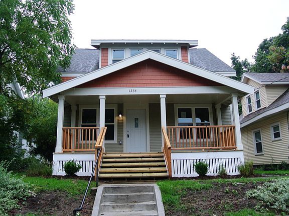 3rd image of 1234 Boston St SE