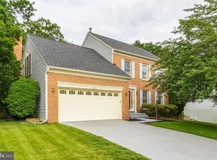 15637 Neath Dr, Woodbridge, VA 22193