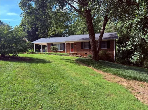 802 Woodland Blvd, Wilkesboro, NC 28697